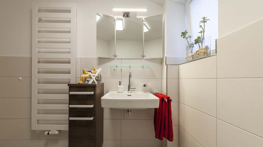 barrierfreies Bad Waschtisch unterfahrbar