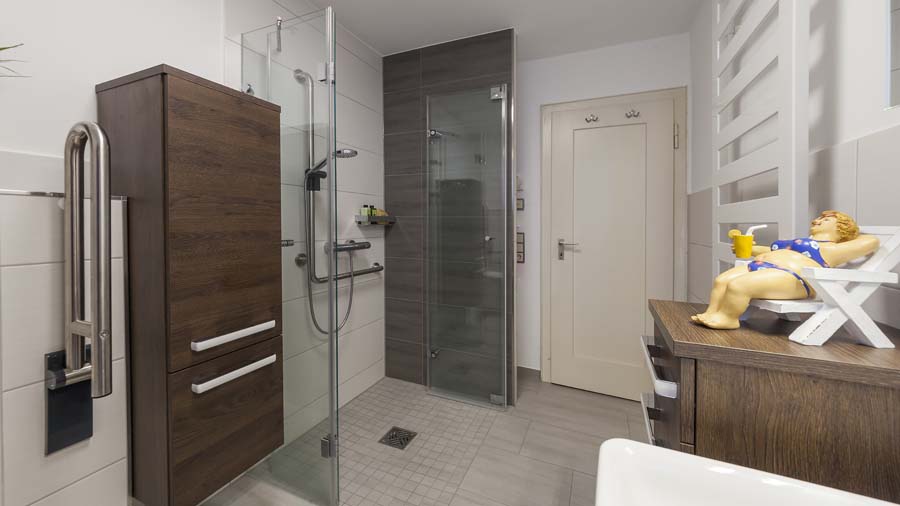 barrierefreies Bad - Dusche offen