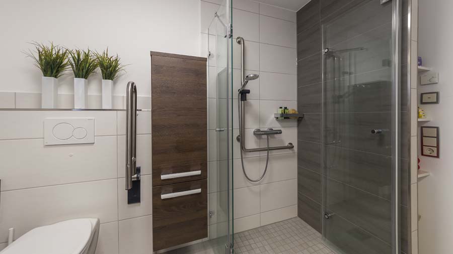 barrierefreies Bad - Dusche offen