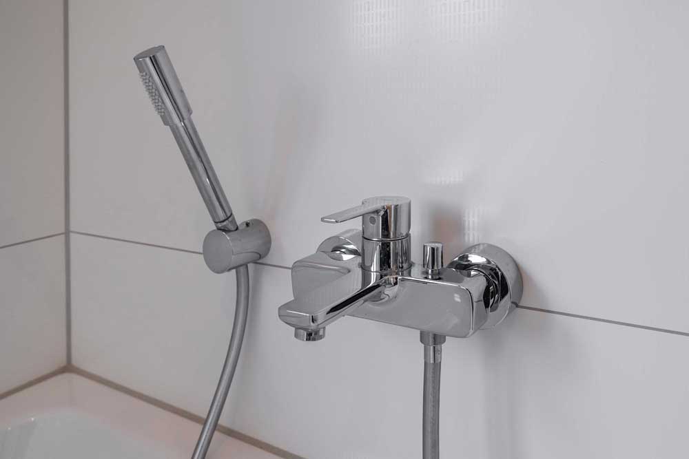 Betzl Haustechnik Referenzbad - Wannenarmatur